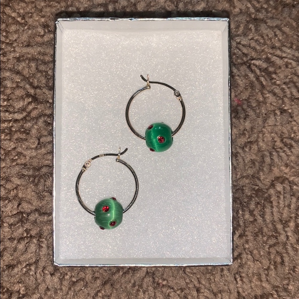 GREEN AND RED CHRISTMAS EARRINGS